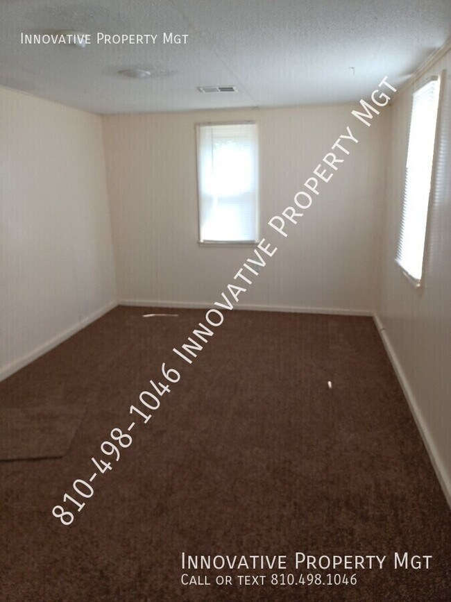 Building Photo - 1121 W Buder Ave