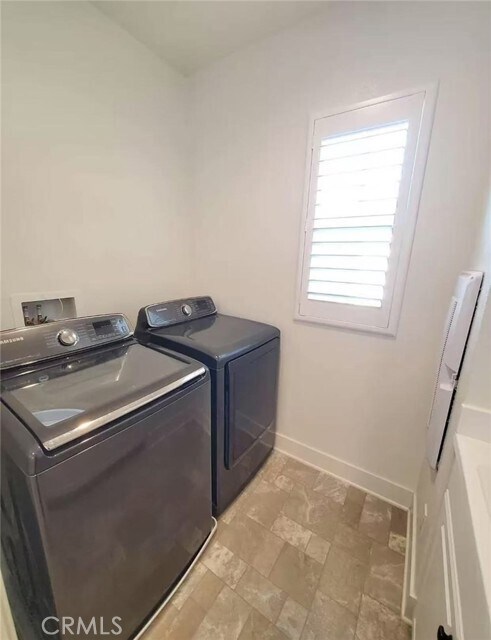 Building Photo - 2024 Legacy Ln
