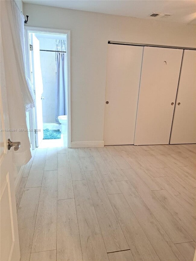 Building Photo - 2220 N 57th Way