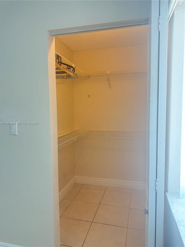 Building Photo - 14030 SW 91st Terrace