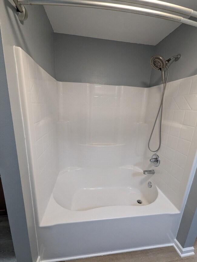 Building Photo - 1950 Catline Cir