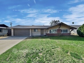 Building Photo - 2619 W Maple St