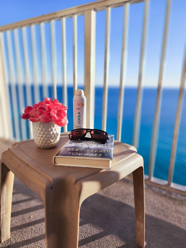 Building Photo - 16819 Front Beach Rd