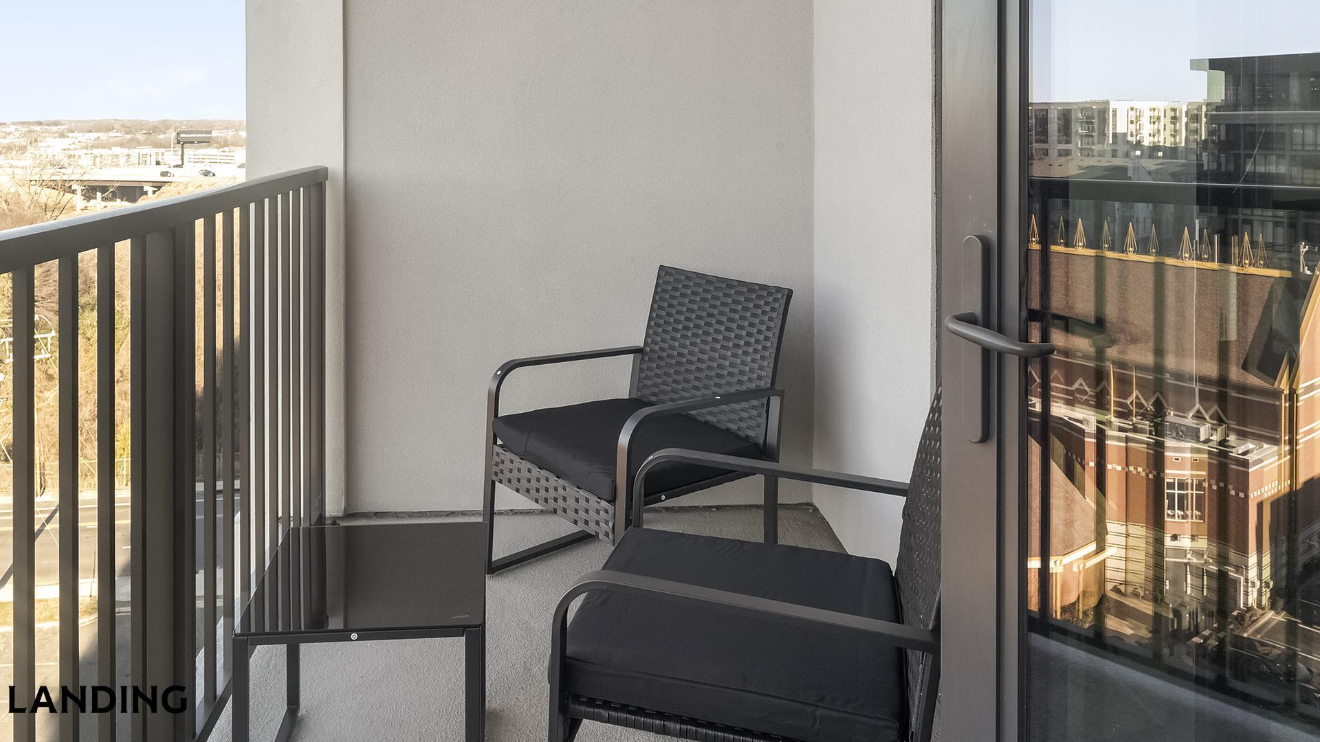 Building Photo - 1007 S Mint St