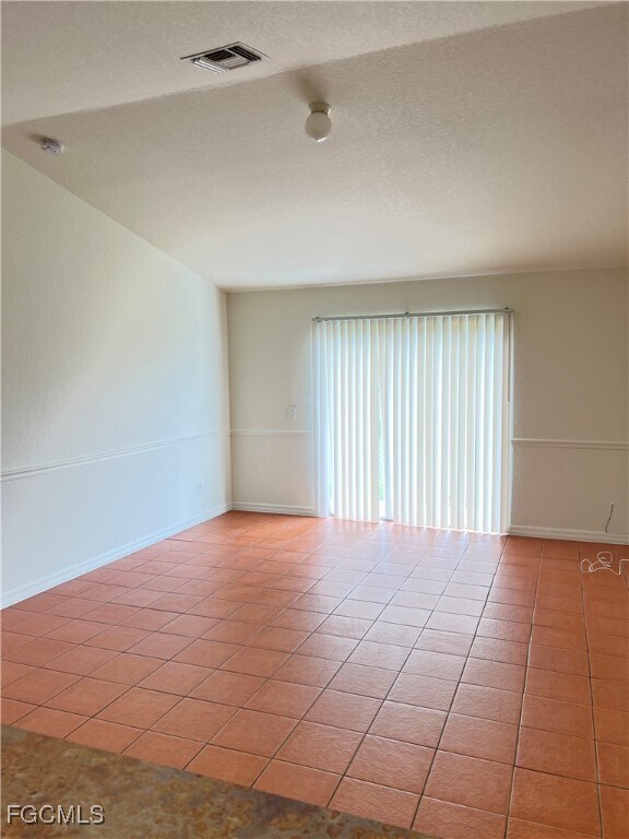 Building Photo - 2417 Quentin Ave S