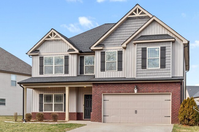 Building Photo - Pet Friendly Five Bedroom!