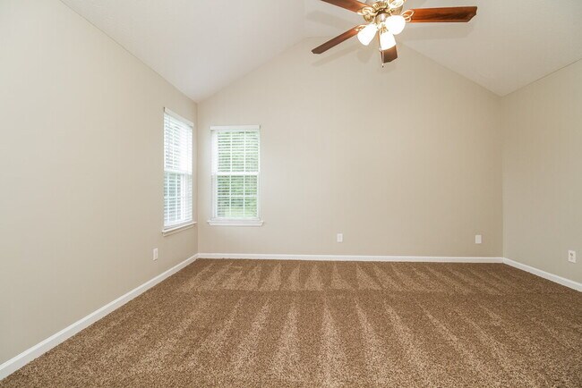 Building Photo - 1505 Chestnut Oak Dr