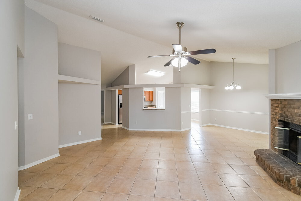 Building Photo - 8647 Charlesgate Cir N