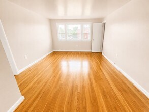 Building Photo - 5431 Remuda Dr