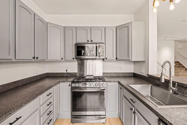 Building Photo - 3157 Asher Rd