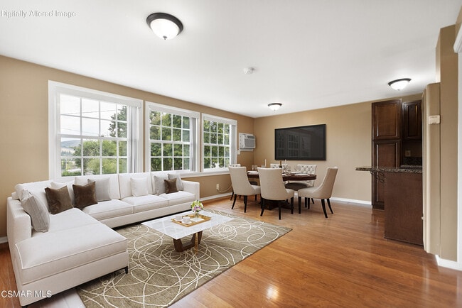 Primary Photo - 2905 Foothill Dr