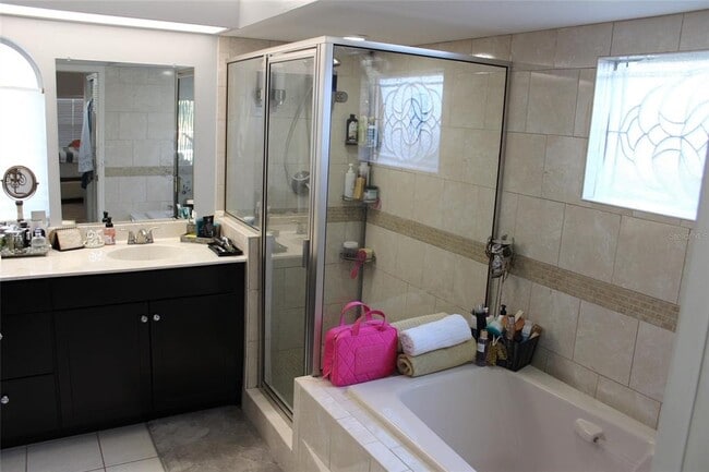 Building Photo - 16713 Sheffield Park Dr