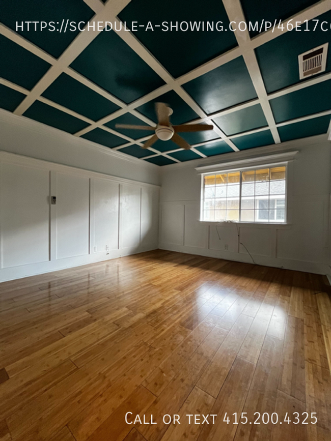 Building Photo - Charming 2-bedroom, 1.5-bath townhouse in ...