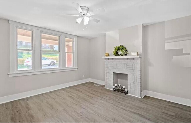 Building Photo - gle2905