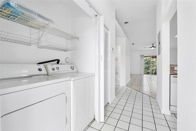 Building Photo - 3562 NW 91st Ln