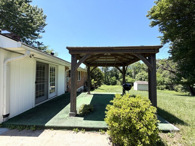 Building Photo - 1125 Sheffield Dr