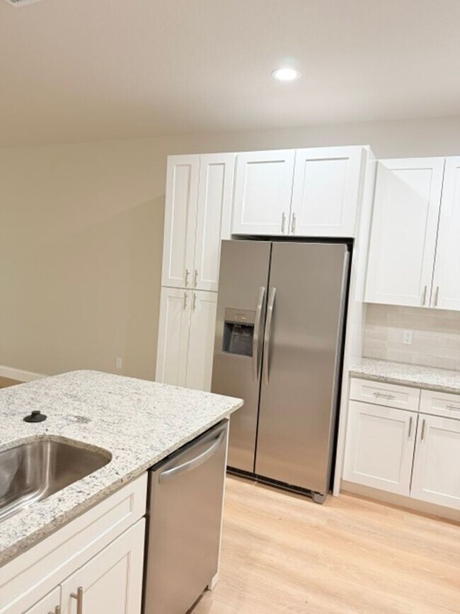 Building Photo - 29 Slumber Path