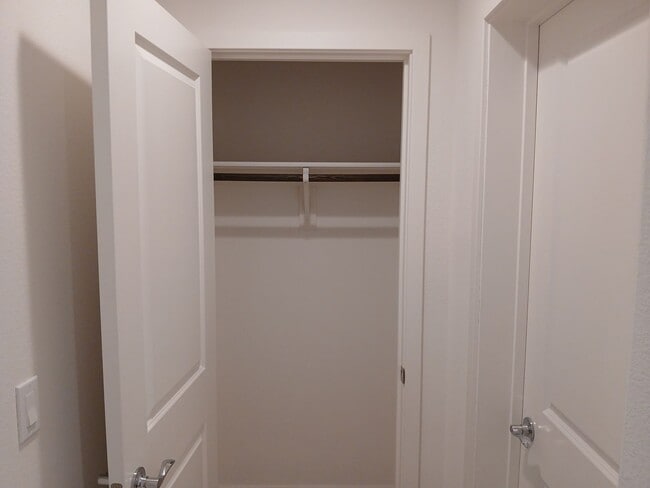 Building Photo - 1284 Warmth Ct