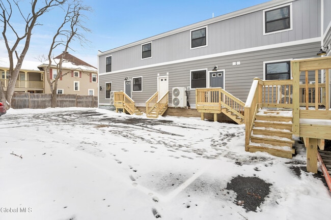 Building Photo - 103 E High St