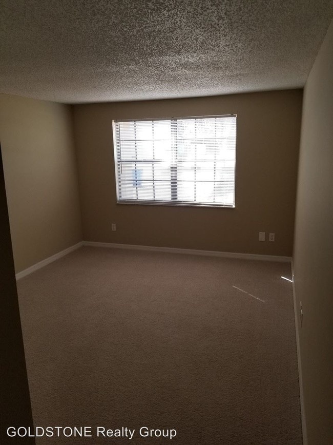 Building Photo - 16319 Caliente Pl