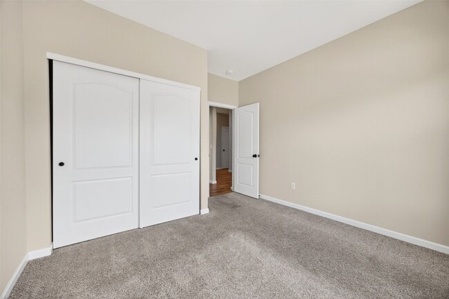 Building Photo - 138 Rhythm Point Dr
