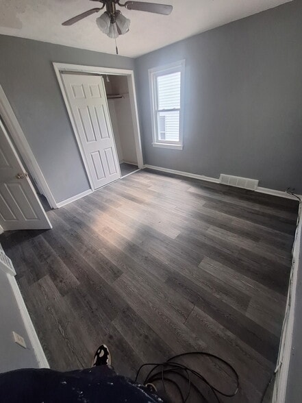 Building Photo - 12417 Watterson Ave