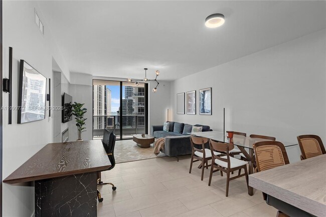 Building Photo - 1000 Brickell Plaza