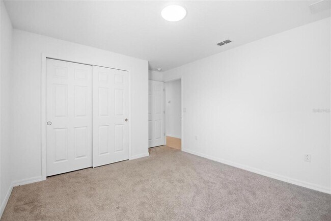 Building Photo - 18 Whetstone Ln