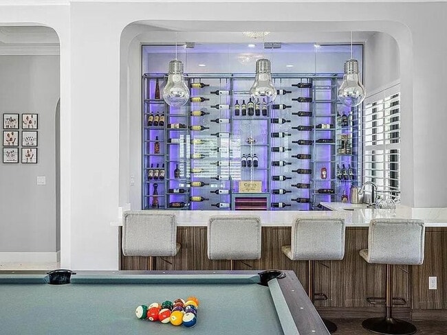 Building Photo - 17511 Cadena Dr