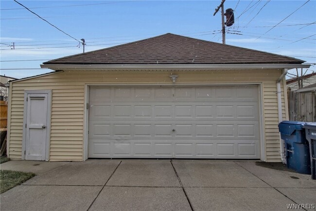 Building Photo - 800 Amherst St