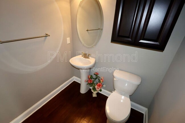 Building Photo - 6924 Swanhaven Dr