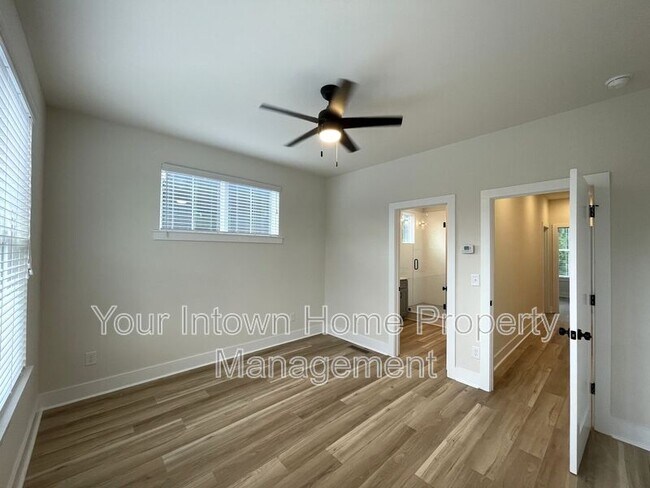 Building Photo - 1133 Kinght Walk