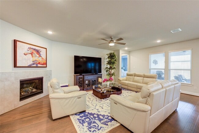 Building Photo - 9210 Lair Cove Dr