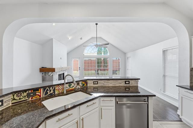 Building Photo - 2661 Redcedar Dr