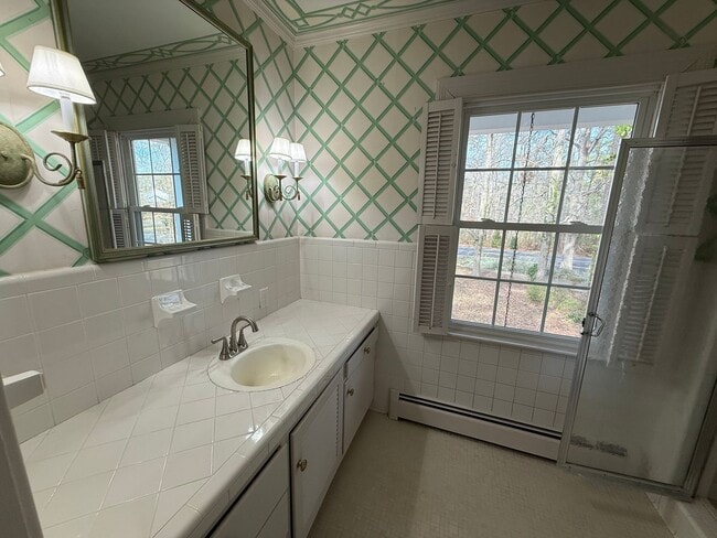 Building Photo - 1121 Forest Hills Rd NW