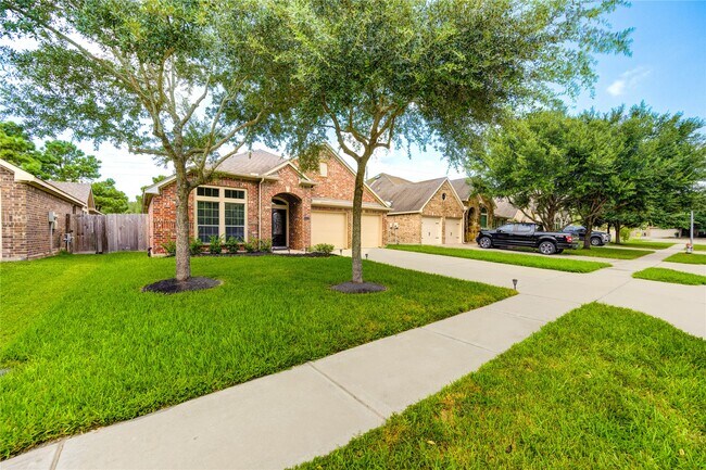 Building Photo - 5615 Stoneridge Ct