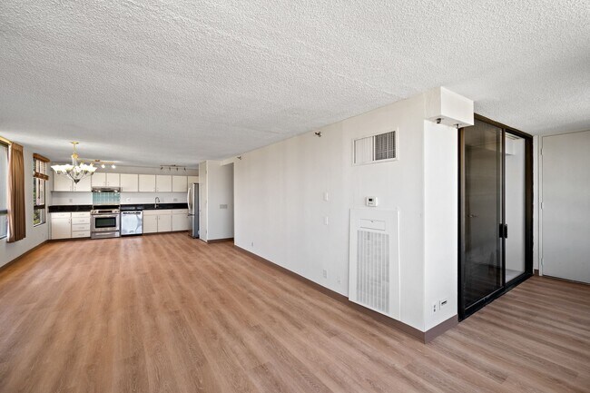 Building Photo - Spacious 2 Bedroom, 2 Bath with 2 Assigned Parking Stalls!