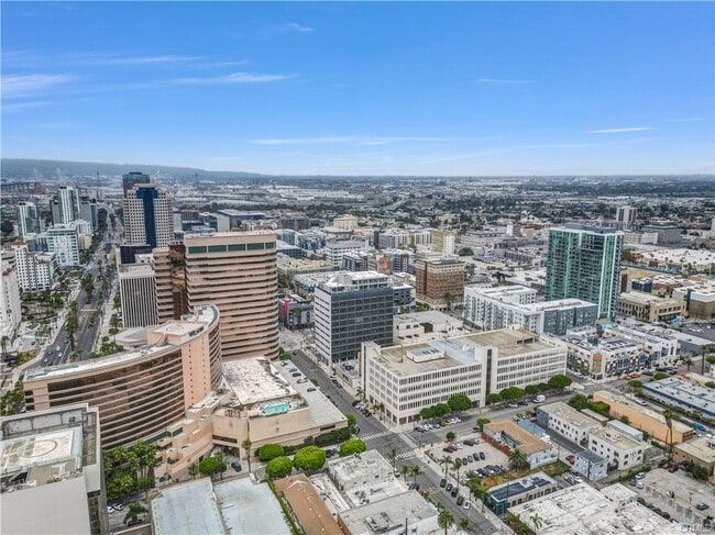 Aerial Photo of Building w view - 122 Elm Ave