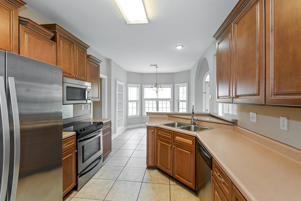 Building Photo - 4869 Rosebrook Cir E