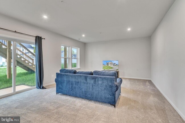Building Photo - 41530 Fairwood Ct
