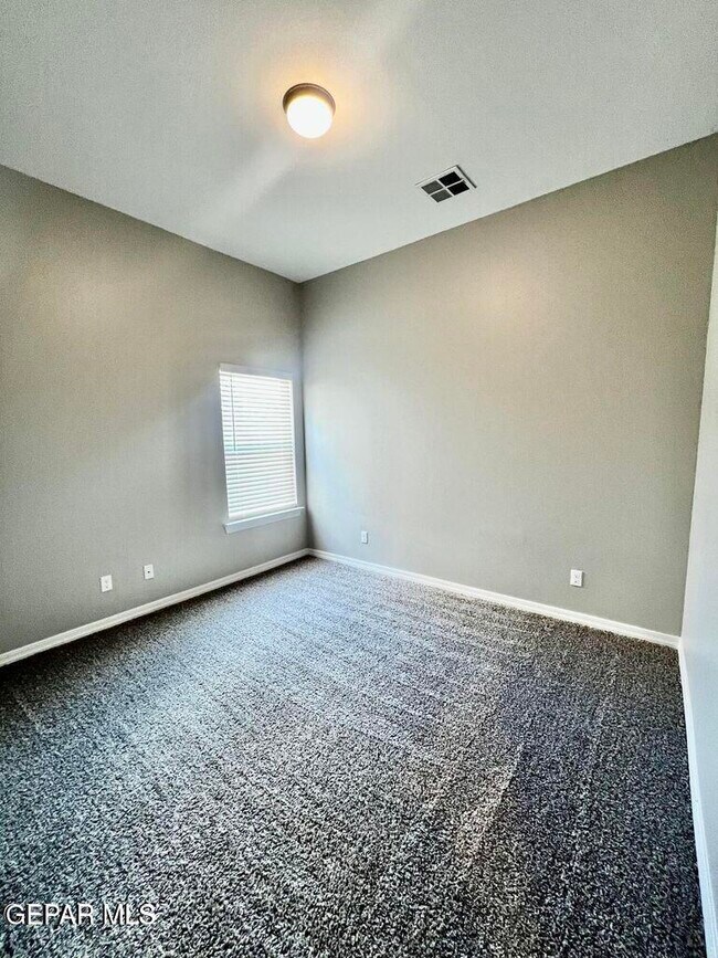 Building Photo - 11365 Hidalgo Dr