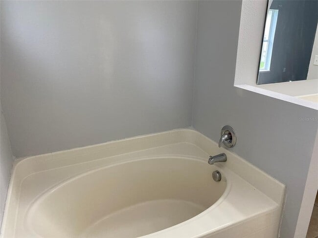 Building Photo - 2210 Nicollett Way