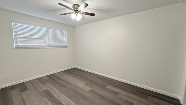 Building Photo - 14723 Martell Ave