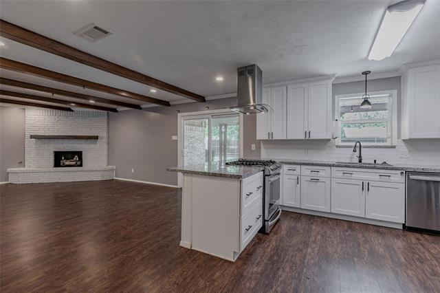Building Photo - 5016 Emerald Lake Dr