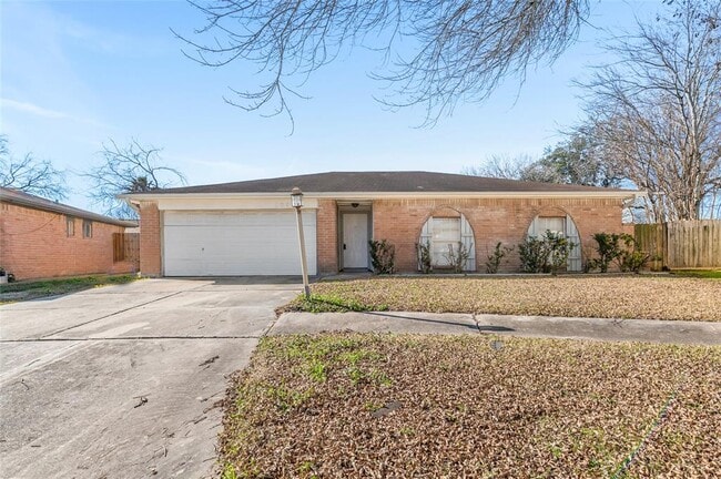 Primary Photo - 10306 King Ranch Ln