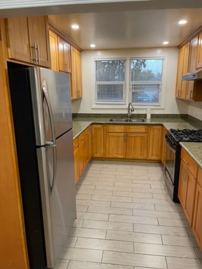 Primary Photo - Available Now!