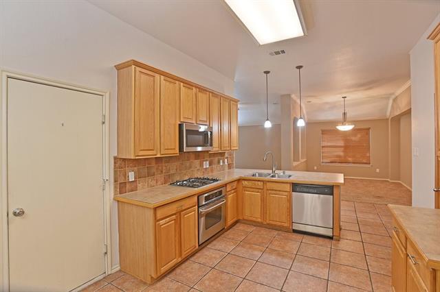 Building Photo - 1073 Red Hawk Dr