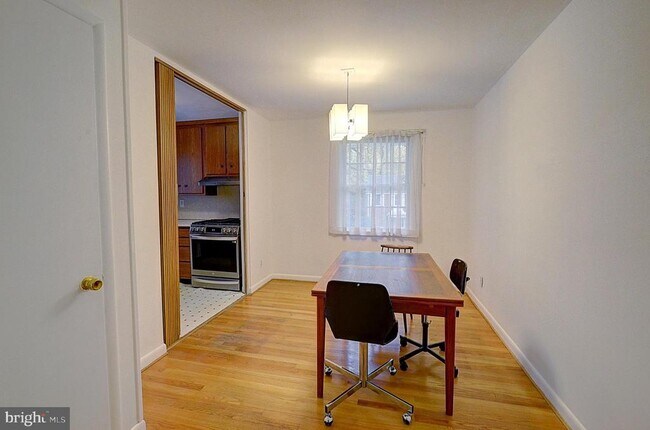 Building Photo - 3605 Dundee Driveway