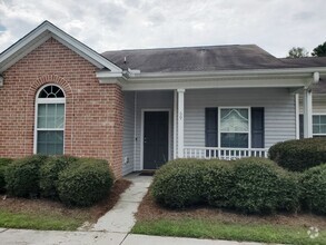 Building Photo - *Available 3/3/25* 3 Bedroom, 2bath townho...