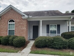 Building Photo - *Available Now* 3 Bedroom, 2bath townhome ...